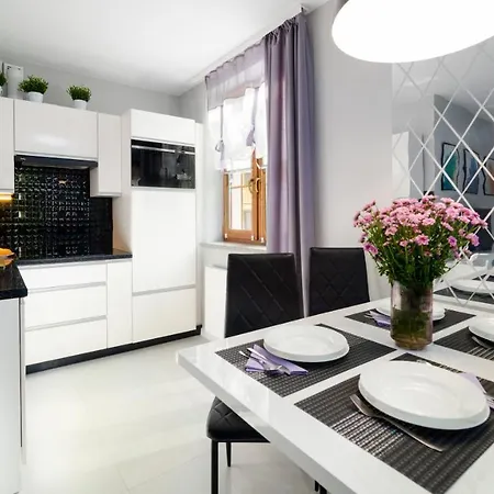 Wonder Home - Apartamenty Polozone Blisko Deptaka, Licznych Restauracji I Sklepow Karpacz Exterior photo