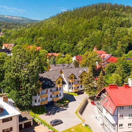 Wonder Home - Apartamenty Polozone Blisko Deptaka, Licznych Restauracji I Sklepow Karpacz Exterior photo