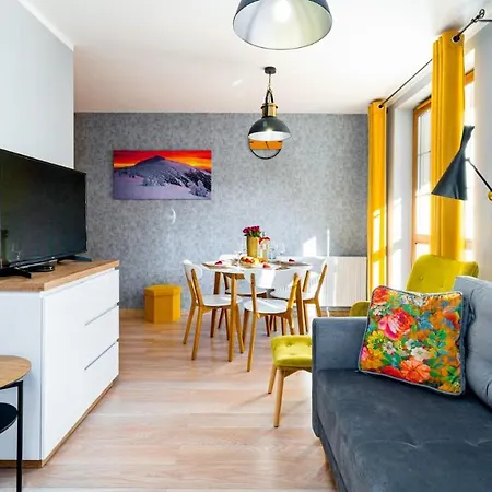 Wonder Home - Apartamenty Polozone Blisko Deptaka, Licznych Restauracji I Sklepow Karpacz Exterior photo